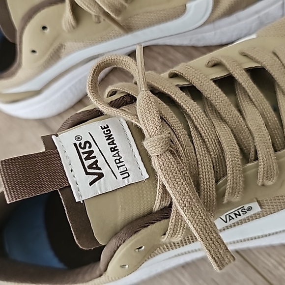Vans UltraRange Shoes – Sand and White – Lightweight and Stylish - Picture 3 of 7